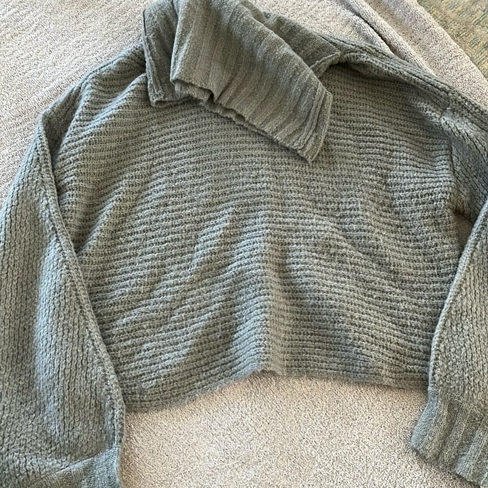 Grey sweater